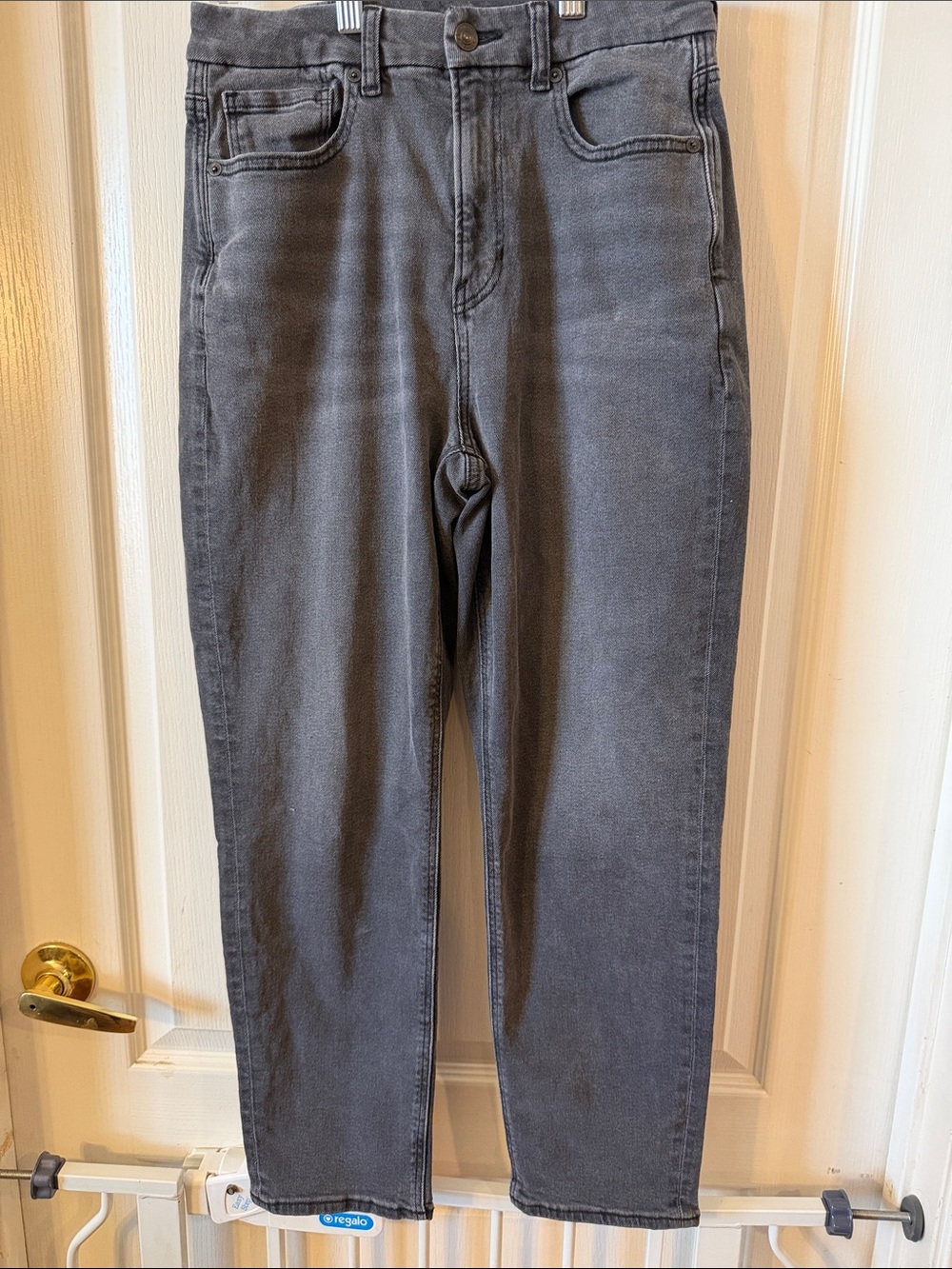 American Eagle size 6 short Grey Straight-Leg Jeans curvy mom Jean